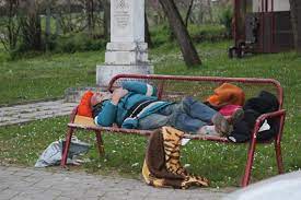 TAMNA STRANA HRVATSKE  Nevidljivi i zaboravljeni: Koliko Hrvatska ima beskućnika i kako im pomoći