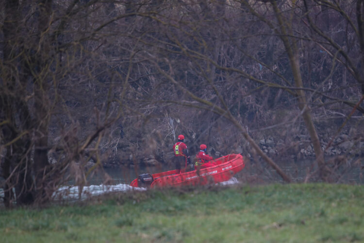 U Beogradu u Savi nađeno tijelo djevojčice (3) koju je majka u Zagrebu bacila u rijeku