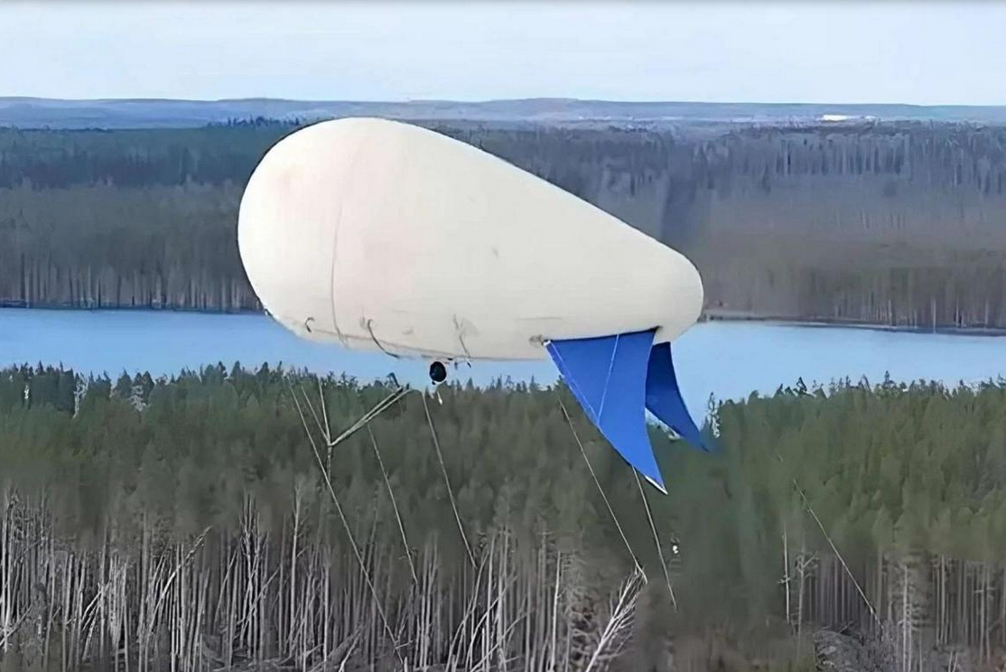 Na granici Estonije i Rusije uočene letjelice: Bijeli cepelini s oznakom 'Z' uznemirili stanovništvo