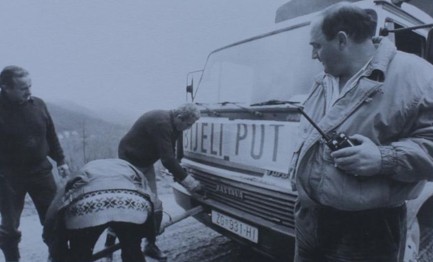 10. prosinca 1993. godine krenuo konvoj Bijeli put za Novu Bilu i Bosnu Srebrenu