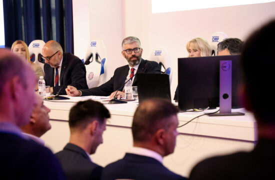 TRESE SE POLJUD Žestok odgovor predsjednika Hajduka: ‘Kalinić je izmanipuliran, ovo je napad! Odluka o njegovom otkazu je isključivo moja"