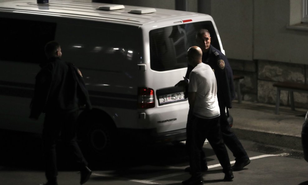 U požaru na Bilicama ozlijeđeno 9 zatvorenika i policajac: Petero ih se bori za život