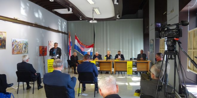 BITKA ZA ŠKABRNJU: Iznimno zanimanje publike u Zagrebu za Okrugli stol o Škabrnji