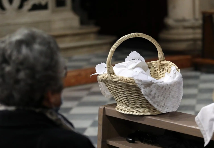 Vjernici diljem zemlje nosili uskršnju hranu na blagoslov