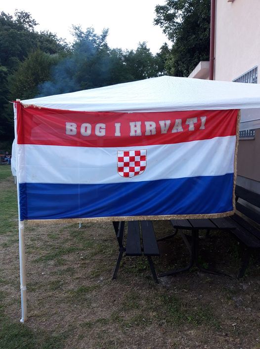 Ivanka Bušljeta: NEMILOSRDNO PLJUVANJE PO NAVIJAČKIM SKUPINAMA !!!