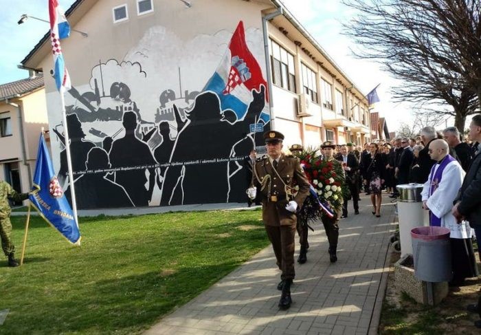 (VIDEO) U BOGDANOVCIMA SE OBILJEŽAVA DAN  POSTROJAVANJA NENAORUŽANIH ODREDA
