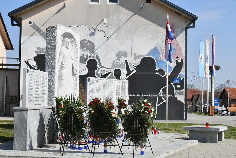 Bogdanovci: 35 godina od postrojavanja nenaoružanih odreda