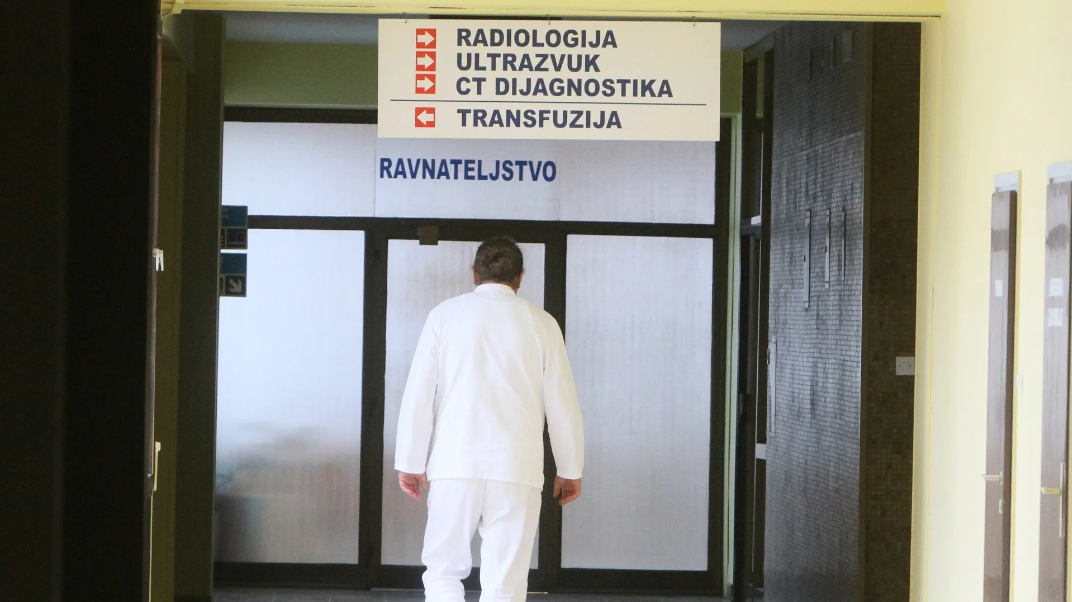Bolesni ste, a niste u mjestu prebivališta, u kojem imate svog liječnika? Evo gdje možete potražiti pomoć