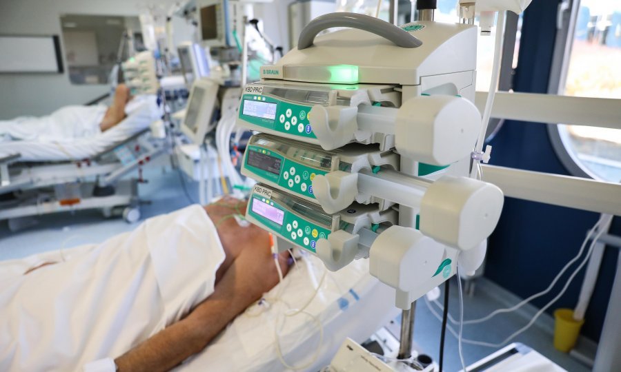 U kojoj je hrvatskoj bolnici najviše covid pacijenata? Najgore u Splitu, u Osijeku očekuju porast broja hospitalizacija