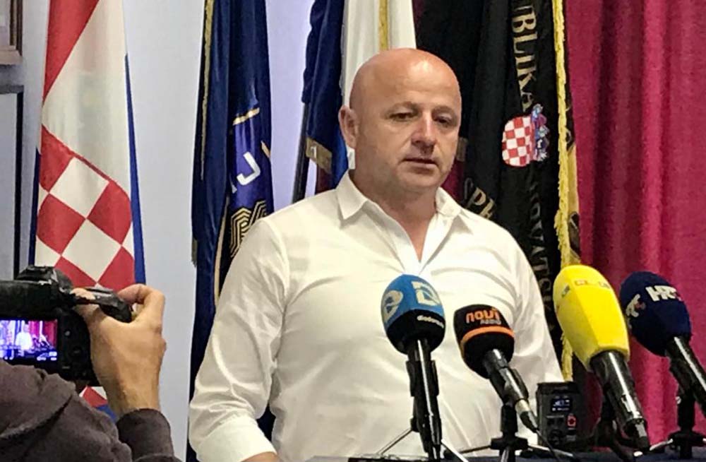 Bore Mršić uhićen i udaljen iz policijske službe. Opet je vozio pijan, vrludao cestom i vrijeđao kolege policajce