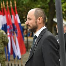 MILOŠEVIĆ U VARIVODAMA: ‘I Srbi trebaju priznati da je to bila pobuna protiv legalne vlasti’