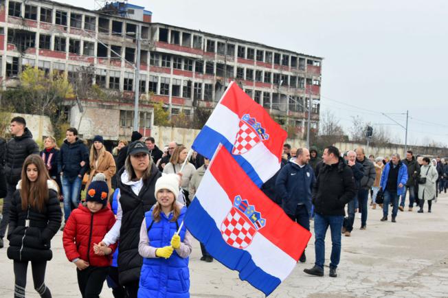 DAN SJEĆANJA NA ŽRTVU BOROVA NASELJA "Nisu nam ubili ljubav ni sjećanje na naše najmilije"