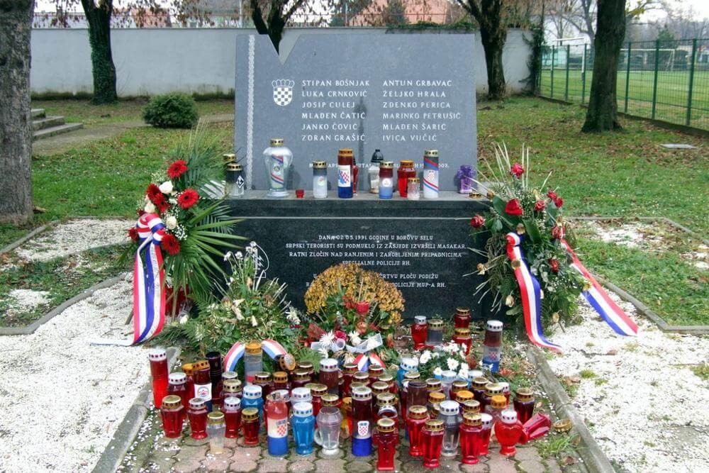 12 JUNAKA DOMOVINE: NJIHOVA ŽRTVA TEMELJ JE SAMOSTALNE HRVATSKE