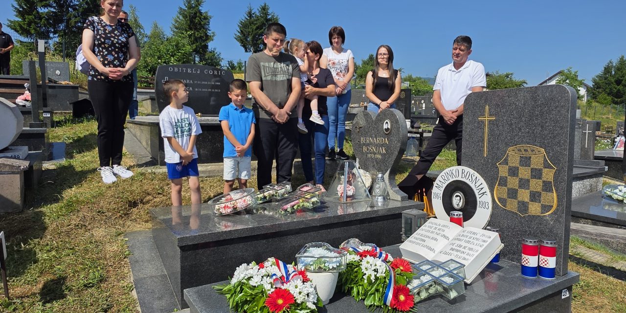 Obilježena 32. godišnjica pogibije pukovnika Marinka Bošnjaka
