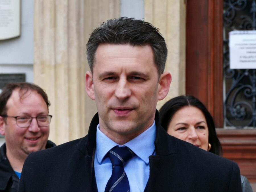 Božo Petrov: “Ako mislite da je poželjno čekati 600 dana na pretragu, podržite Plenkovića”