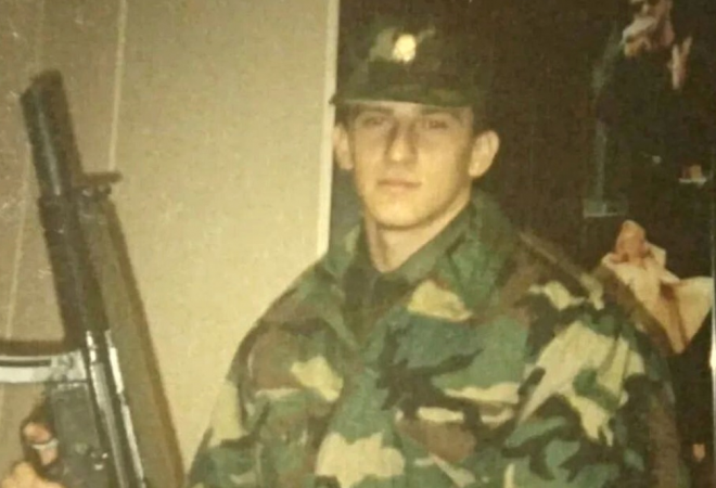 POGINULOM VOJNIKU U JEKU RATA SUBORCI NAPISALI PJESMU: ‘NAMA SE, BOŽO, OD TEBE NE RASTAJE’!