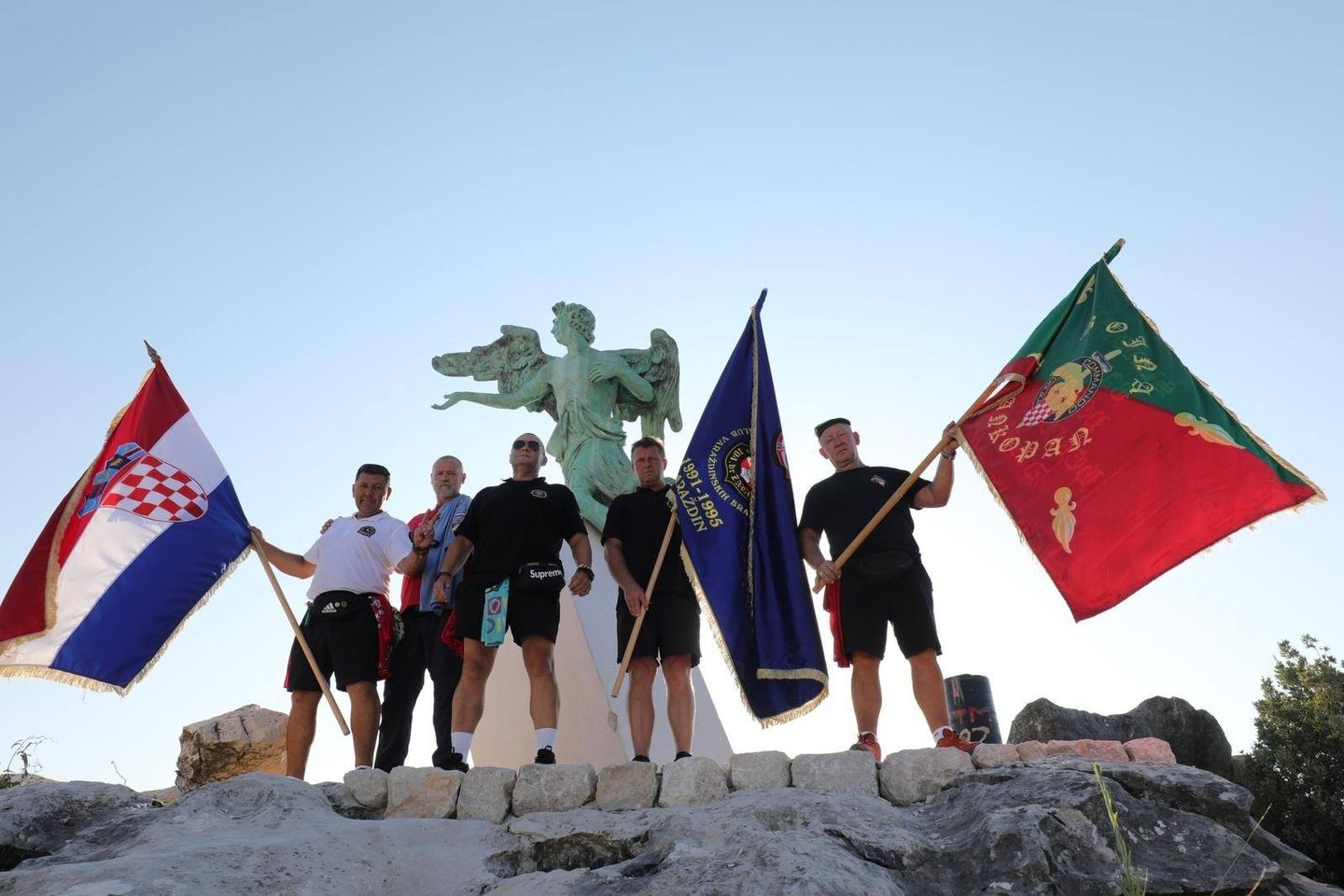 Predsjednik Kluba varaždinskih branitelja: "Čestitam ekipi na odrađenom poslu! Projekt "Da se ne zaboravi - Varaždin za Hrvatsku"  je završen."