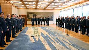 Dok Sabor zabranjuje pozdrav “Za dom spremni” Milanović odlikuje hrvatske branitelje