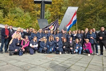 Udruga žene u Domovinskom ratu - Zadar, oštro napala naslovnicu Novosti: „Prevršili ste svaku mjeru i snosite odgovornost“