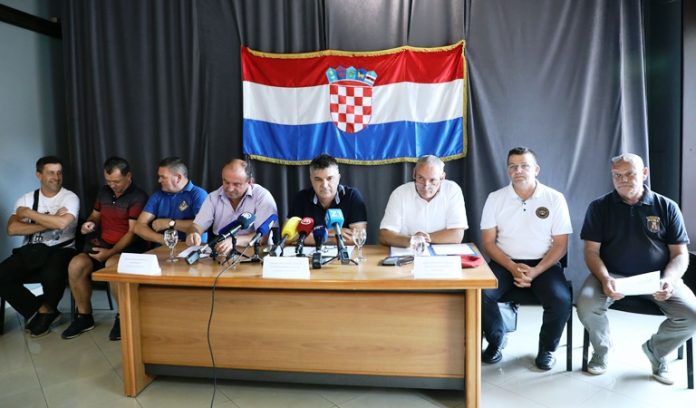 Braniteljske udruge od DORH-a očekuju istragu protiv Pupovca