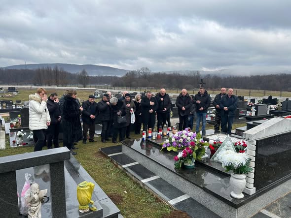 U Brinju obilježena obljetnica pogibije hrvatskog branitelja Zlatka Mesića