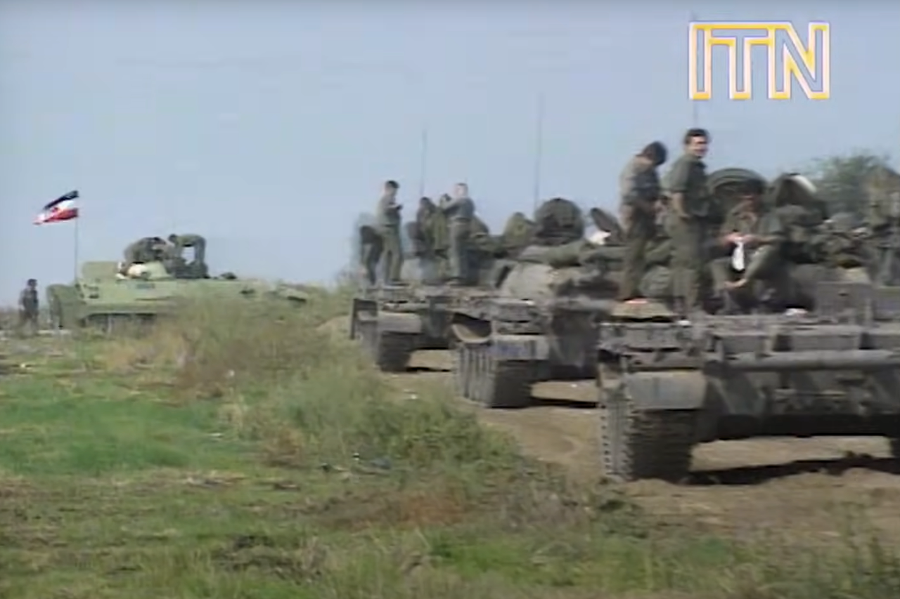 DOMOVINSKI RAT BRITANSKIM OČIMA   'Gledamo najveću mobilizaciju vojske od 2. svj. rata': Britanci objavili neviđene snimke o početku agresije na Hrvatsku