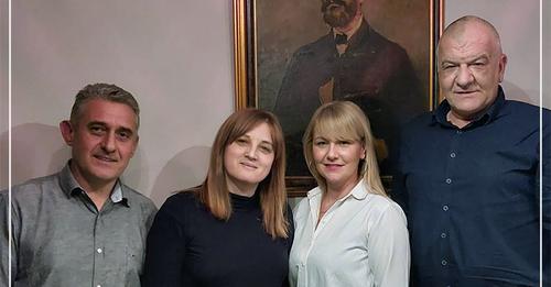 POVRATAK U POLITIKU  Bila je ikona desnice pa propala u zemlju, a sad se vraća s HSP-om!