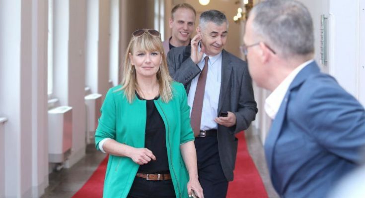 Raspao se Klub NHR u Skupštini Zagreba, na čiju će stranu Željko Glasnović!