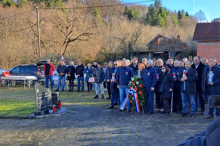 Sramite se. Prešutjeli ste obljetnicu četničkog logora Bučje!
