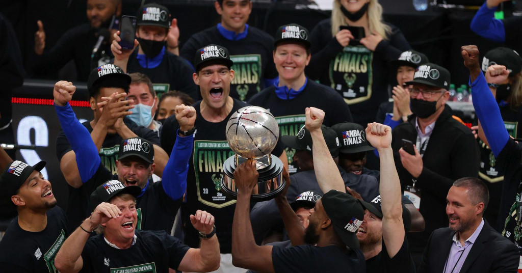 NBA DOIGRAVANJE Milwaukee Bucksi u šestoj utakmici srušili Atlantu i izborili veliko finale protiv Šarićeva Phoenixa