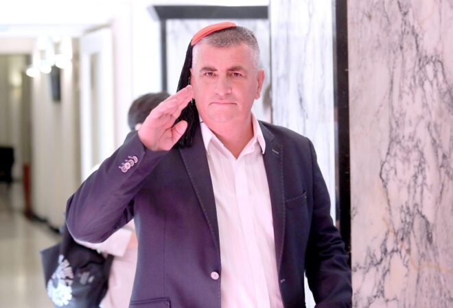 BULJ NE ODUSTAJE: ‘Dođite svi u slobodni grad Sinj na doček Nove godine’