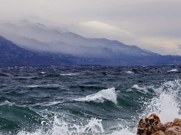 Vremenska Prognoza: Na Jadranu umjerena do jaka bura, lokalno s olujnim udarima u unutrašnjosti djelomice sunčano s promjenljivom naoblakom