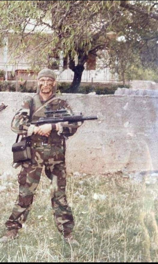 IN MEMORIAM TIHOMIR BURIĆ  16. OŽUJKA 1970. - 15. STUDENOGA 1993.