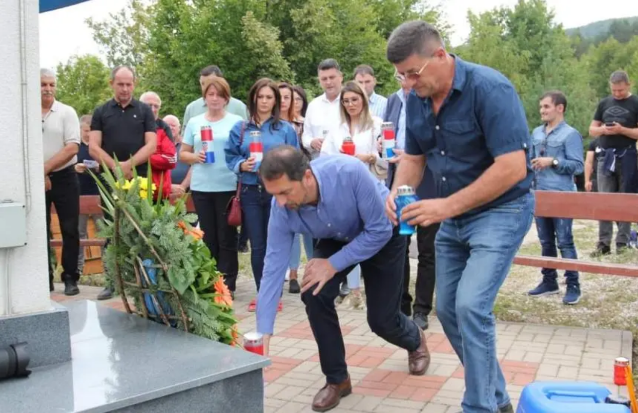 Busovača: Služena misa zadušnica za poginule branitelje na spomen obilježju Križ na Žegi