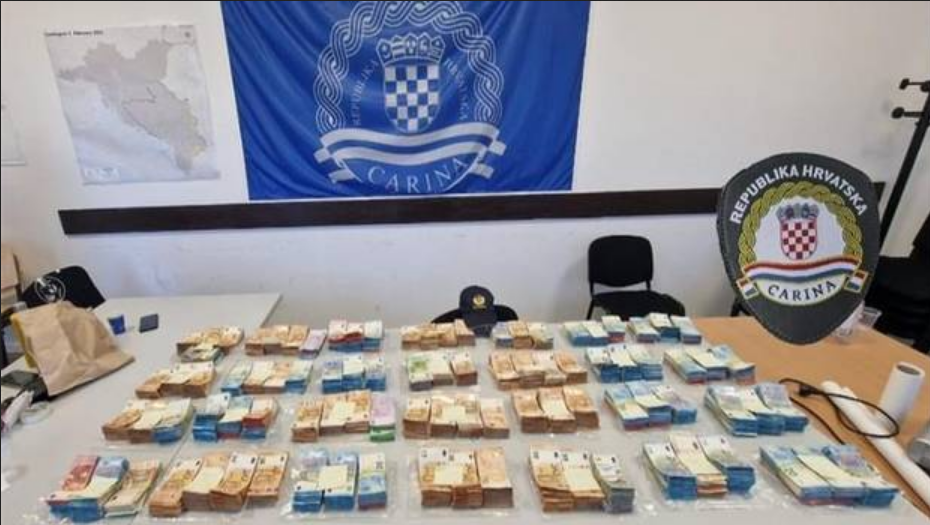 Na granici s Crnom Gorom otkriveno više od 700 tisuća eura: Albanac pokušao iznijeti novac bez prijave