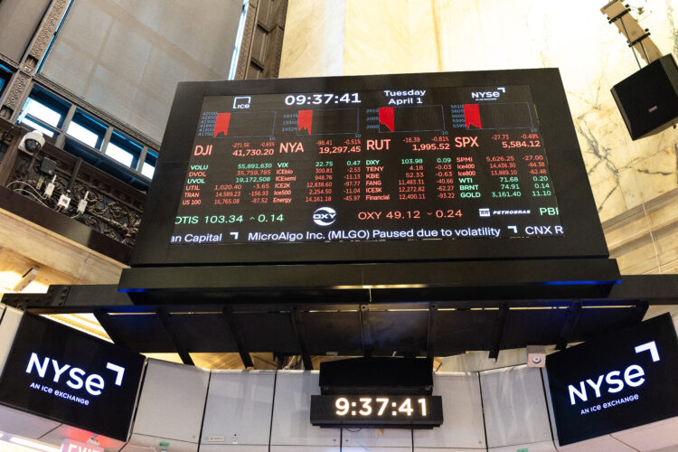 Trumpove carine stupile na snagu diljem svijeta!