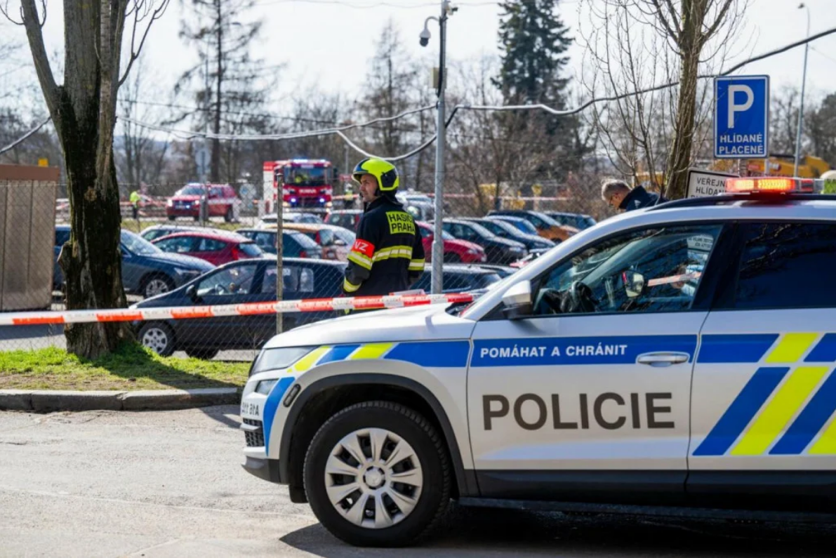 Službeno izvješće češke policije: 'Hrvatski maturant u Pragu pao je s petog kata nastojeći izvesti parkour trik'