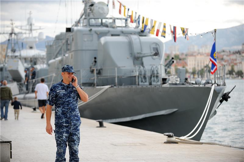 Hrvatski ratni brod se nasukao na Kornatima