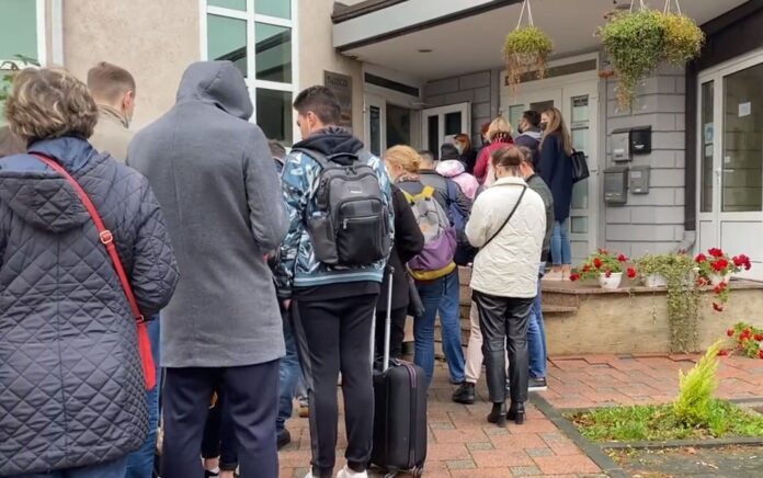 BROJ ZARAŽENIH U LAGANOM PADU: U posljednja 24 sata 3241 novi slučaj zaraze, preminule 53 osobe