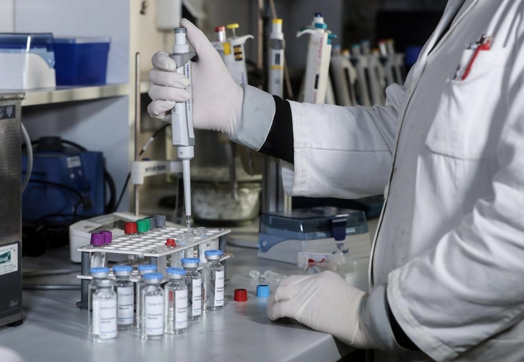 Prvi hrvatski građani cijepljenjem će steći imunitet na obolijevanje od covida-19 najranije za dva mjeseca