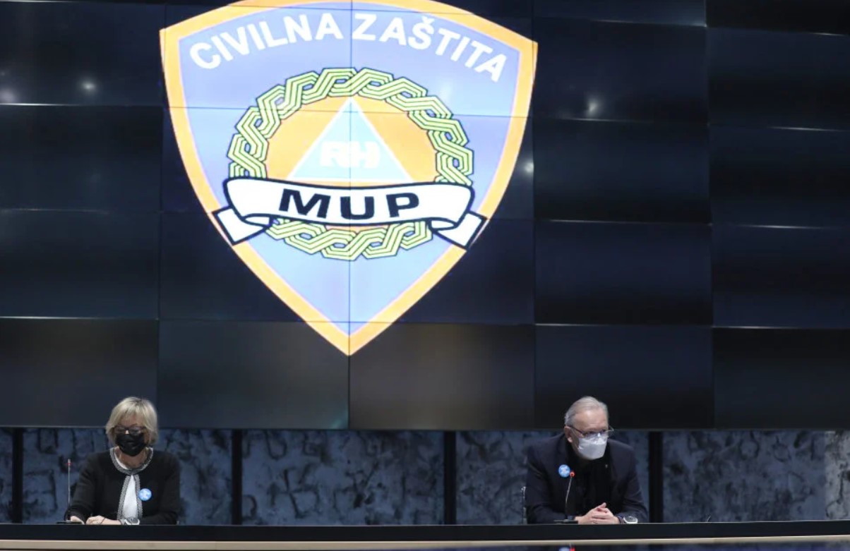 NIŠTA OD OTVARANJA?  Trenutne epidemiološke mjere produžit će se do sredine veljače, a moguće i do ožujka?