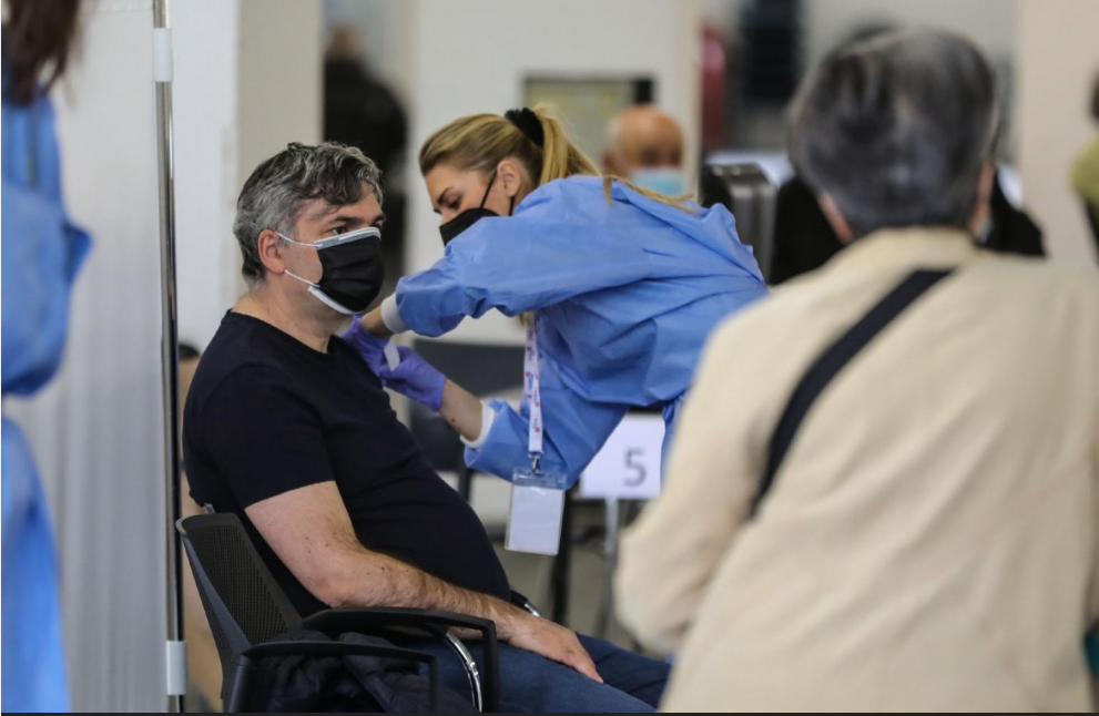 NEMA STRAHA ZA DRUGU DOZU! Čak i na godišnjem odmoru izvan mjesta prebivališta, možete se docijepiti, evo kako