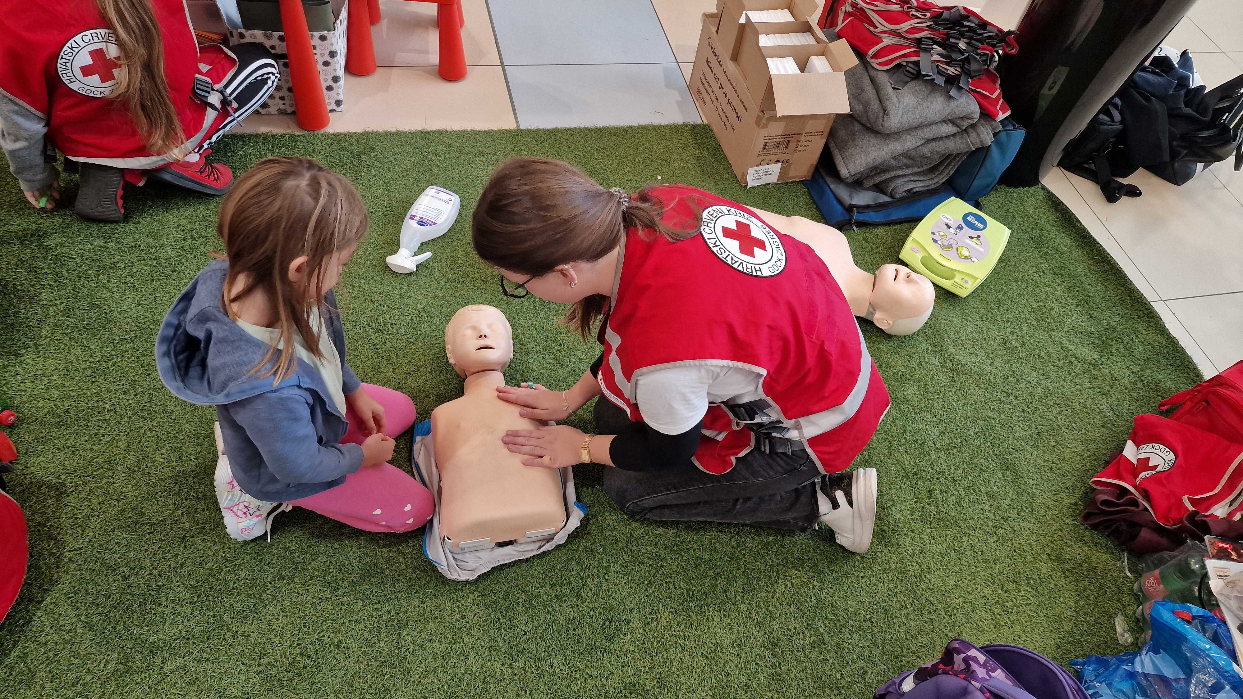 Svjetski dan prve pomoći:  Hrvatska zaostaje u znanju prve pomoći i Crveni križ odlučan je to promijeniti