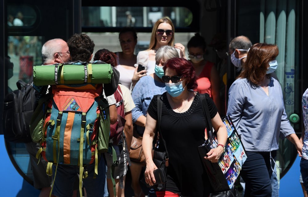 Stižu podaci o novim zarazama koronavirusom: Iz dvije županije ohrabrujuće vijesti, u Vukovaru bitno bolja situacija