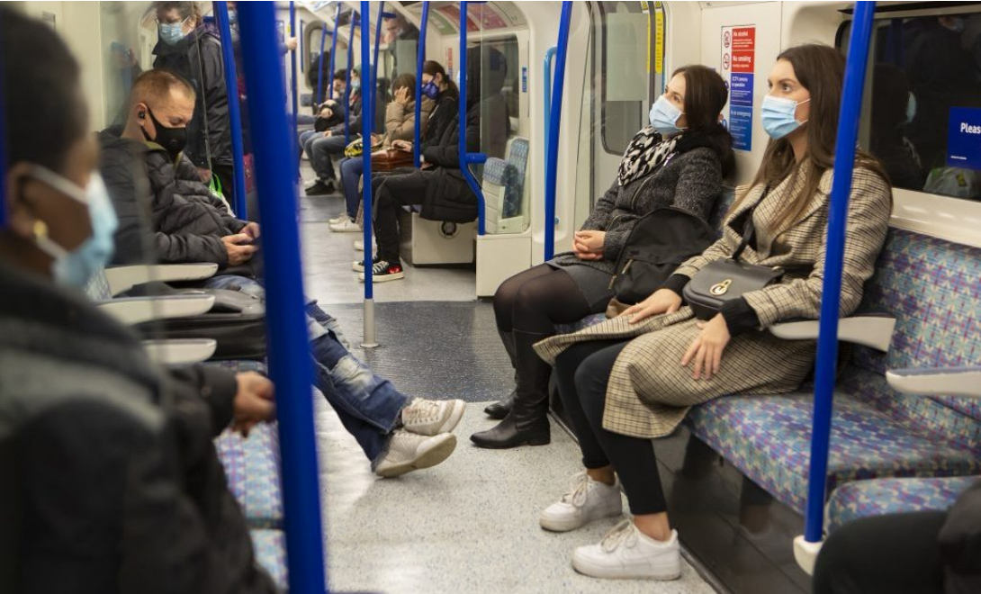 Ako uzimate jedan lijek i dalje morate nositi masku, čak i ako ste cijepljeni!