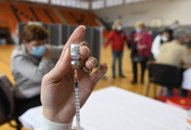 OTKRIVENO KAKO HRVATI VARAJU S COVID POTVRDAMA: ‘Kupio sam ju za 1000 kuna. Cjepivo je štrcnula u prazno’