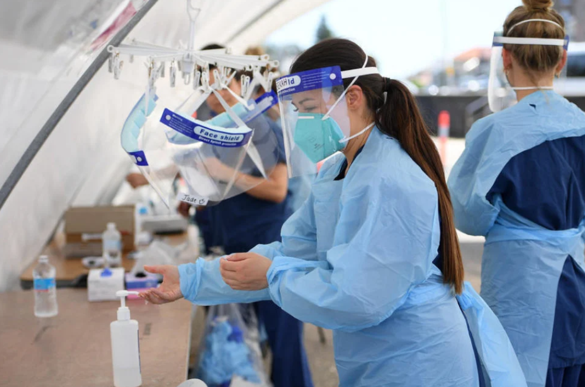 BLAGI PAD? STOŽER OBJAVIO NOVE BROJKE: U posljednja 24 sata zabilježen je 1291 novi slučaj zaraze virusom, preminulo 12 osoba