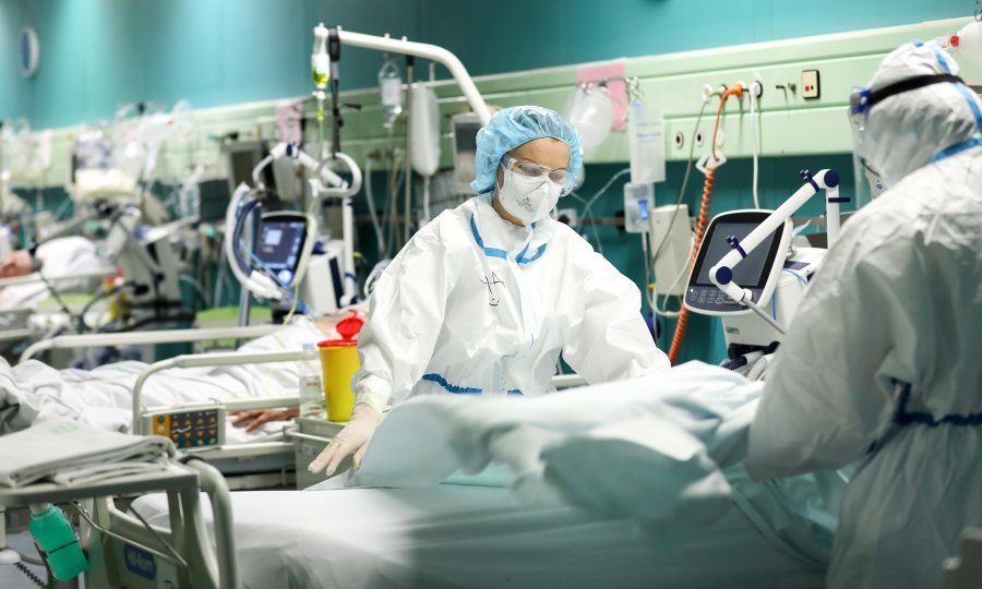 Stigle nove rekordne brojke: U Hrvatskoj više od 7000 novozaraženih