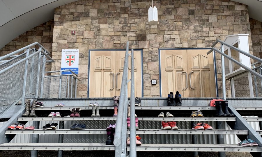 Zapaljene još dvije katoličke crkve u Kanadi nakon otkrića dječjih grobova u blizini bivših internata