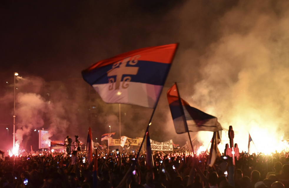‘NIJE OVO MONTENEGRO, VEĆ JUNAČKO SRPSKO LEGLO!’ Blokirane ulice, četnički vojvoda prijeti blokadom Parlamenta